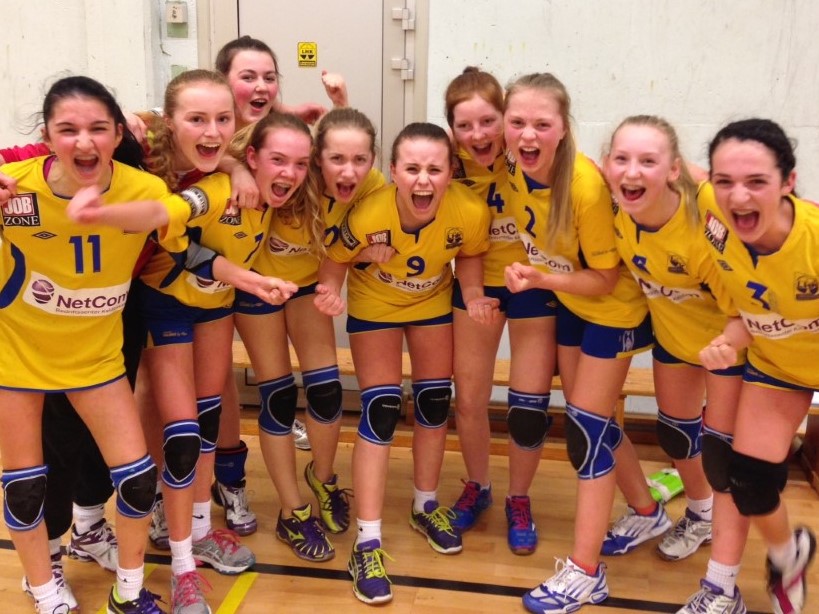 J2000 med seier mot Fjellhammer