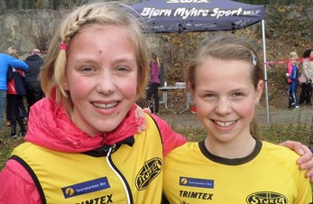 Gratulerer med seier i sprintsafett J12 og med 1 og 2. plass i terrengløpet til Maren K. Bekkestad og Emmy M. Rismark..
