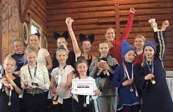 Lommedalens voltigegruppe vant årets flyercup
