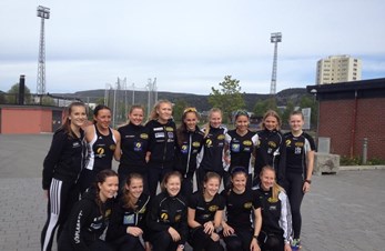 Gratulerer til Sturlas juniorjenter i Holmenkollstafetten!