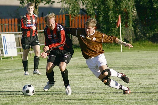 Håndball og Fotball hånd i hånd