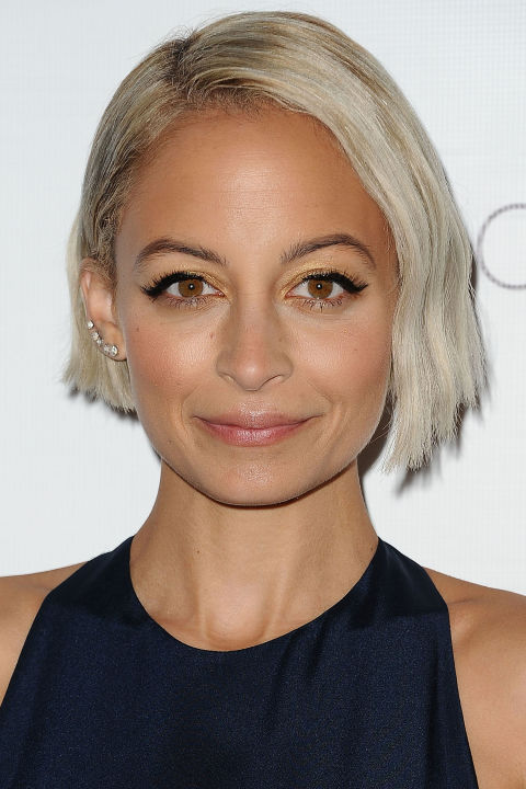 Celebs inspire you with short hair!